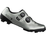 Shimano XC703 Mountainbikeschuh / Silber / Breite Ausführung