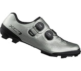 Shimano XC703 Mountainbikeschuh / Silber / Breite Ausführung