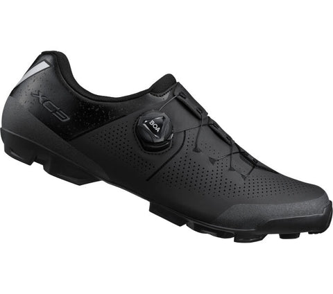 Shimano Fahrradschuhe XC302 / Schwarz / Breite Ausführung
