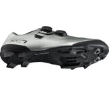 Shimano XC703 Mountainbikeschuh / Silber / Breite Ausführung