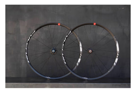 Fulcrum Racing 600 OEM Disc Center Lock Laufradsatz XDR